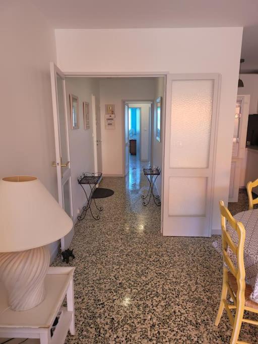 Residence Les Cyclades Le Lavandou Extérieur photo