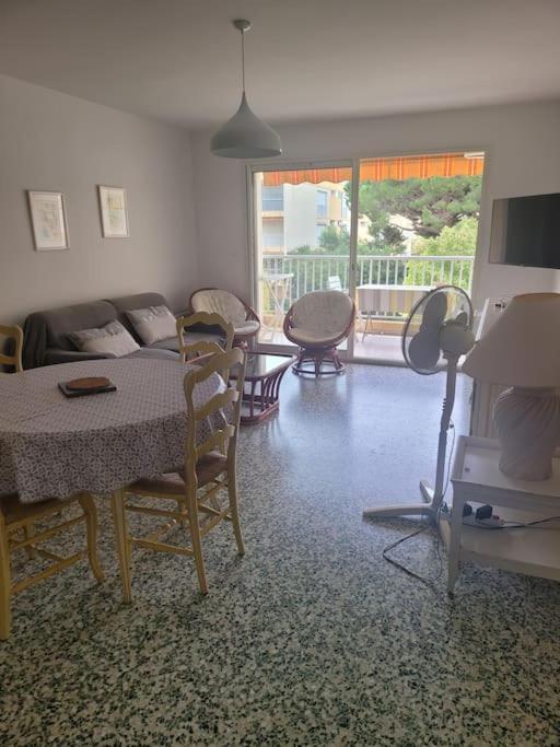 Residence Les Cyclades Le Lavandou Extérieur photo
